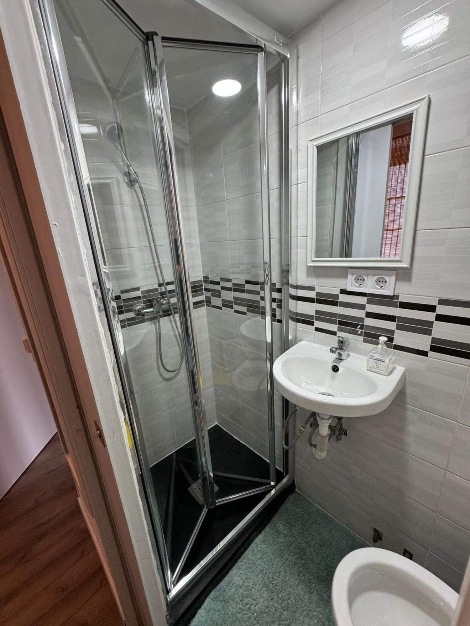 מדריד Alanta Apartments מראה חיצוני תמונה